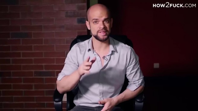 Рыжая девка любит член глубоко в заднице