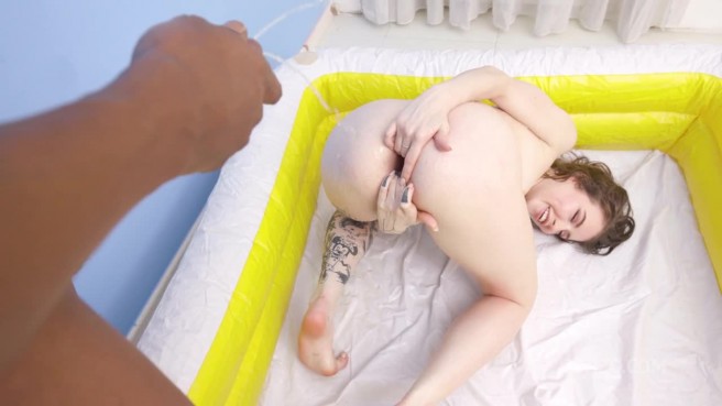 Дырки милой дряни на разрыв