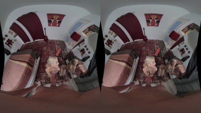Ебля с сестричкой в VR-очках
