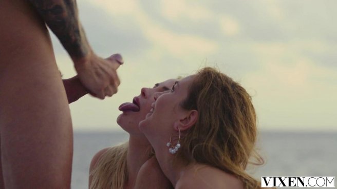 Секс на яхте с двумя шлюхами и женатым парнем